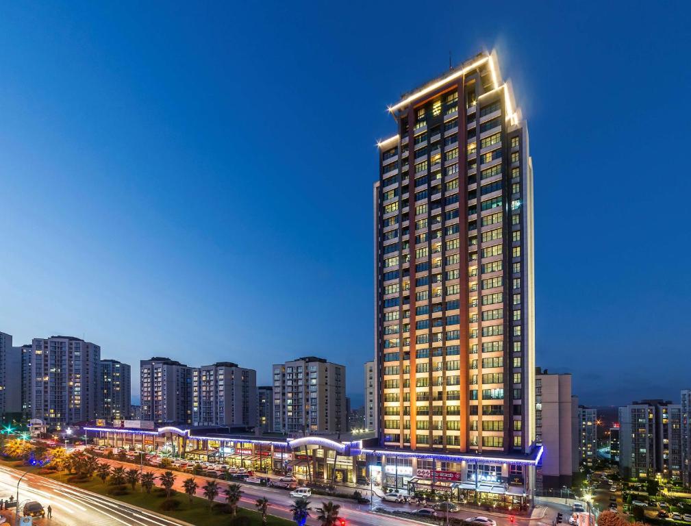 Radisson Blu TEM Residences Istanbul - Luxury 5 Star Hotel